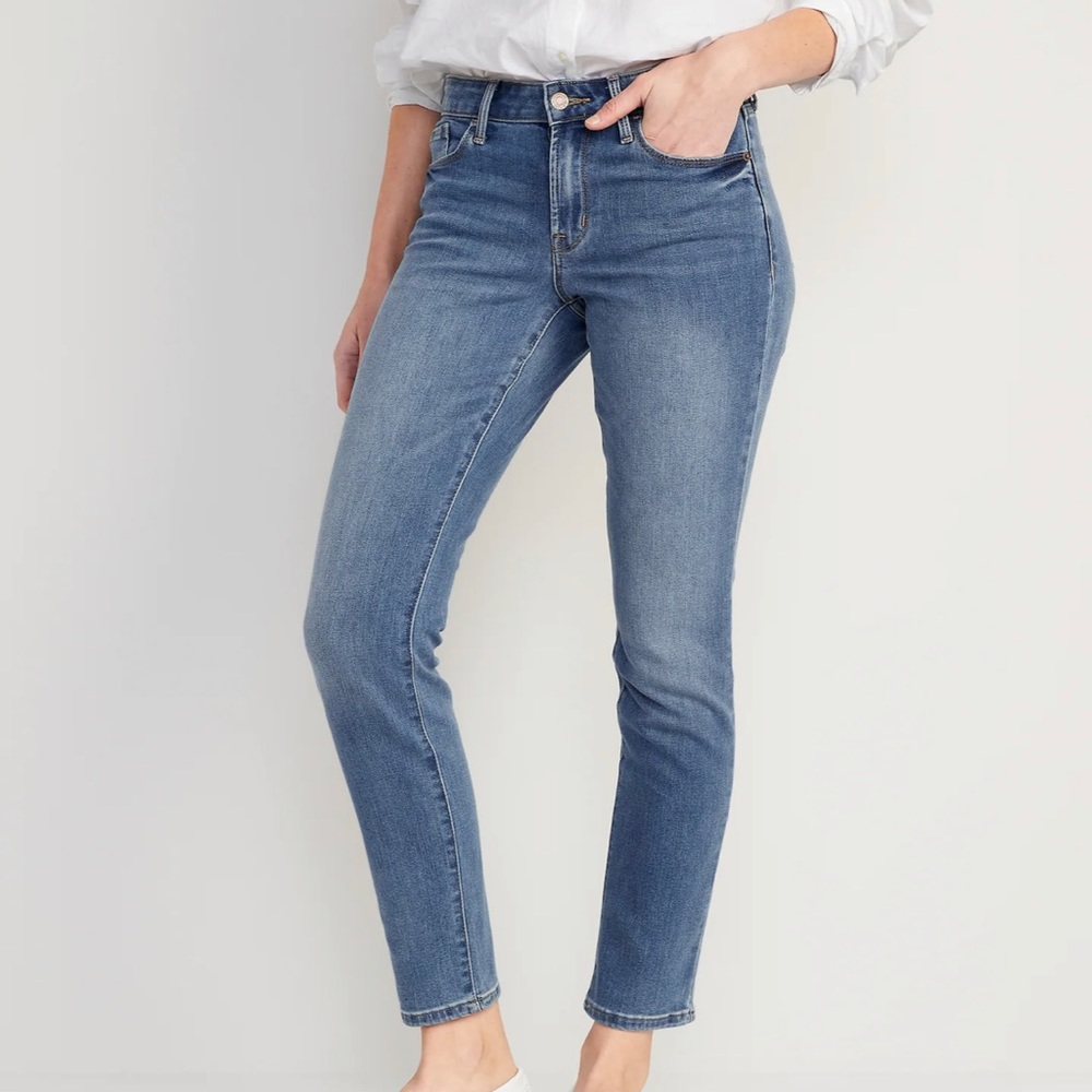 Mid-Rise Power Slim Straight Jeans for Women